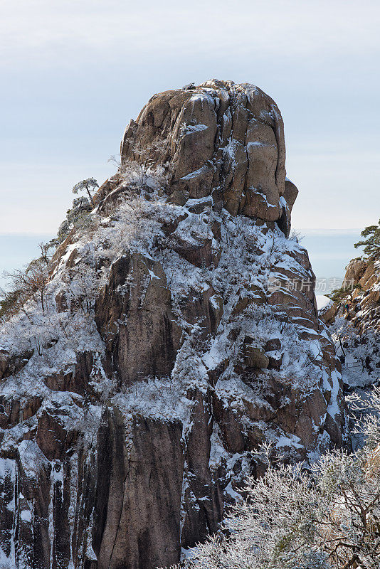 Winter Dobongsan Jaunbong Peak道峰山紫云峰